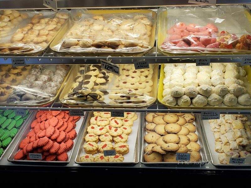 Motta's Pastry & Bake Shop - Columbia, CT