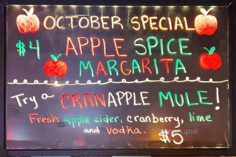 Aromas Bar & Grill - Ripon, WI menu_pic