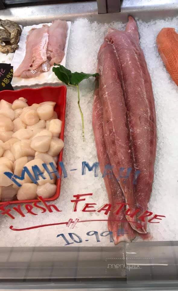 Morey's Fish House Market - Brainerd, MN menu_pic