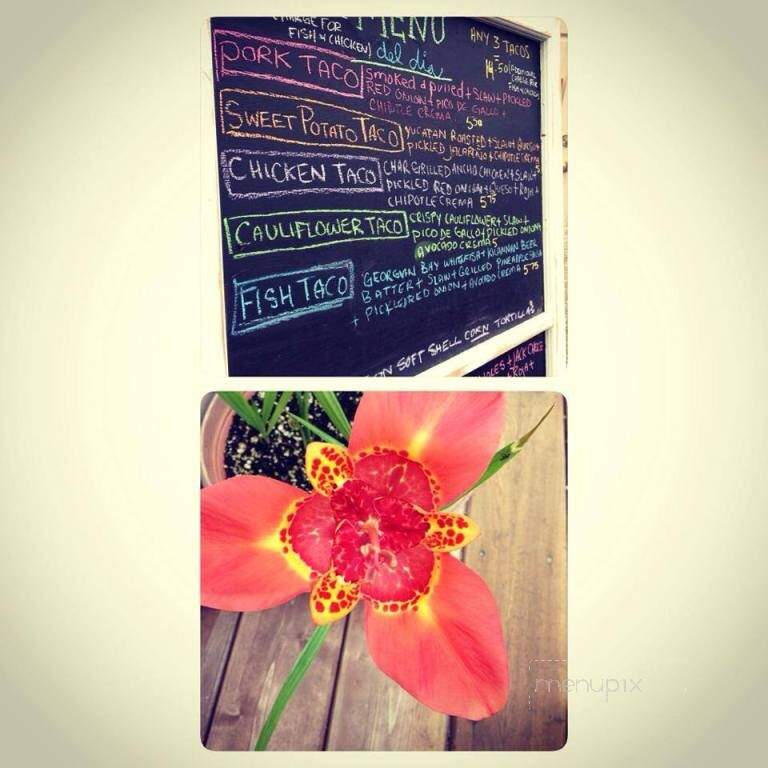Casero Kitchen Table - Owen Sound, ON