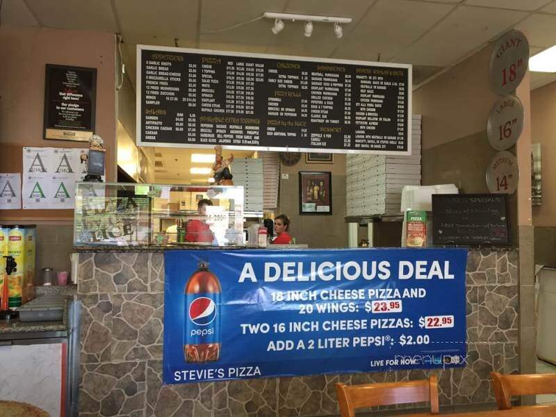 Stevie's Pizza - Glendale, AZ
