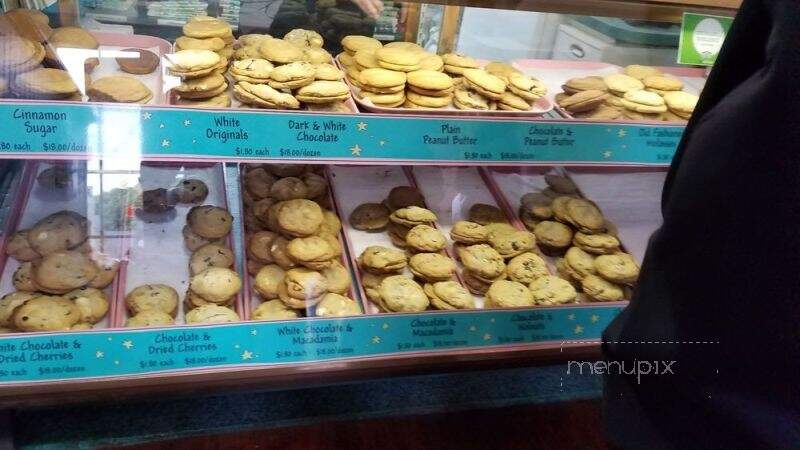 Tom's Mom's Cookies - Harbor Springs, MI menu_pic
