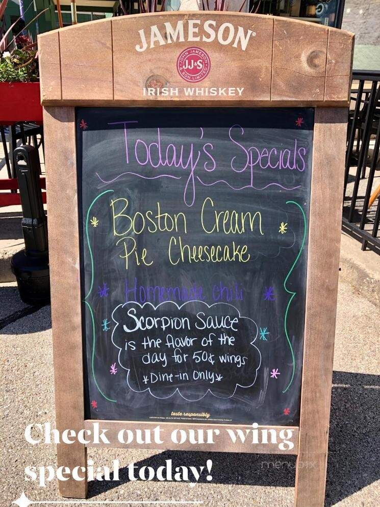 Sideliners Pub and Grill - Mukwonago, WI menu_pic