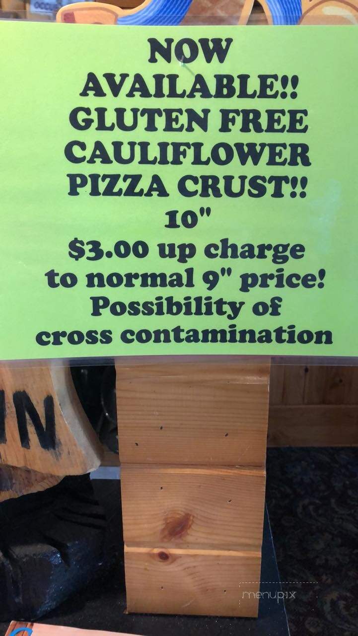 Village Inn Pizza Restaurant - New Holstein, WI menu_pic