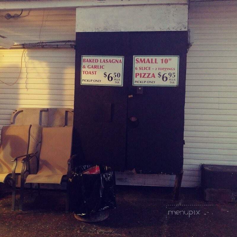 Mr. J's Pizza Etc - Courtenay, BC
