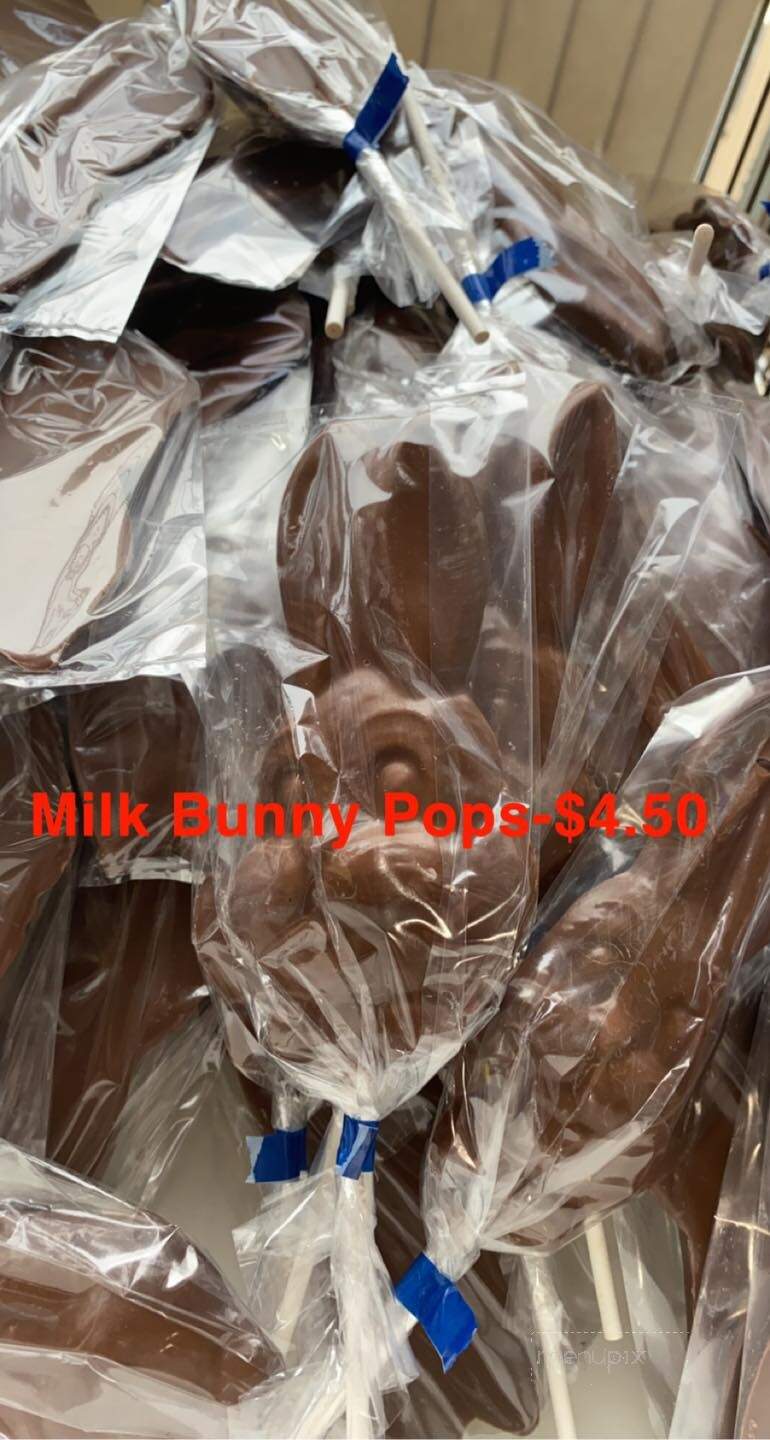 Henry's Confectionery - Glen Cove, NY menu_pic
