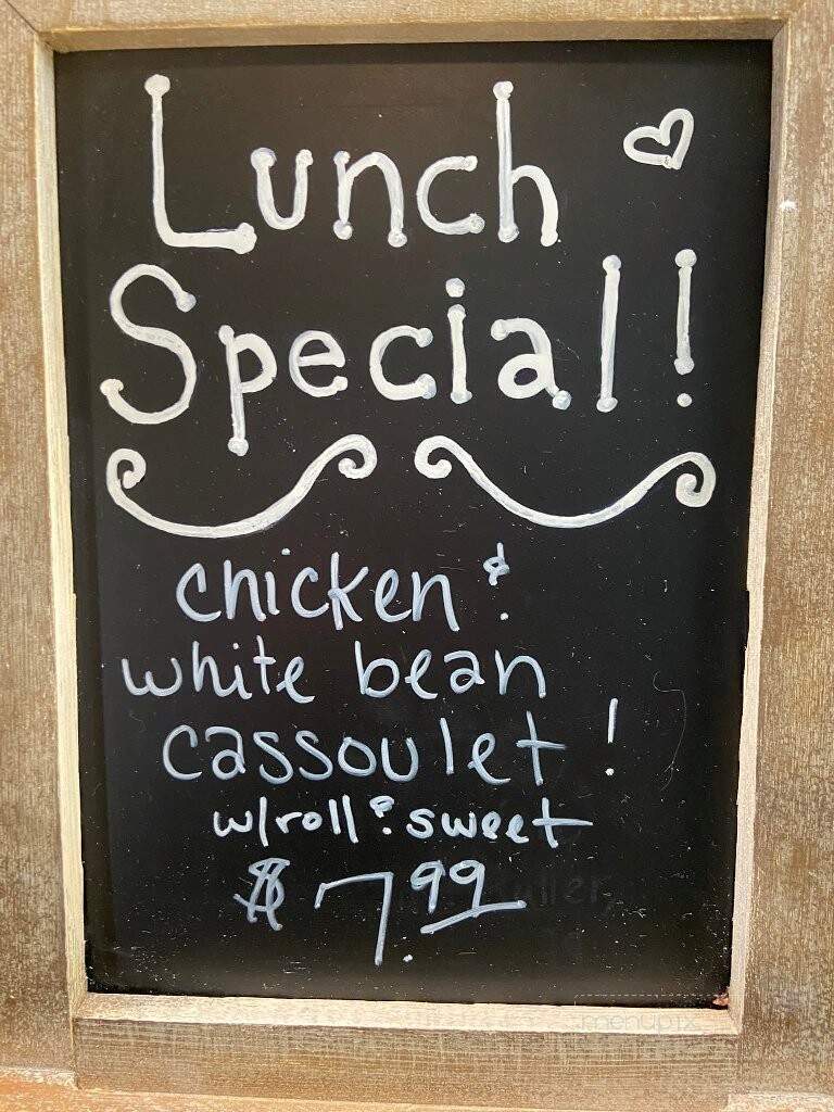 Current Cuisine - Yellow Springs, OH menu_pic