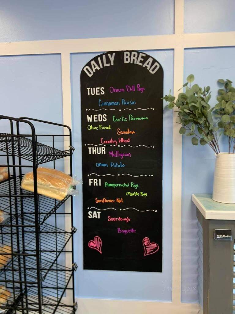 Hartman's Bakery & Pastry Shpe - Manitowoc, WI menu_pic