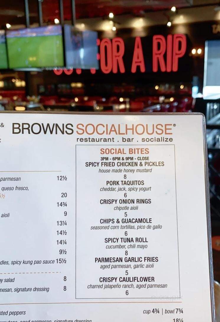 Browns Socialhouse - Medicine Hat, AB