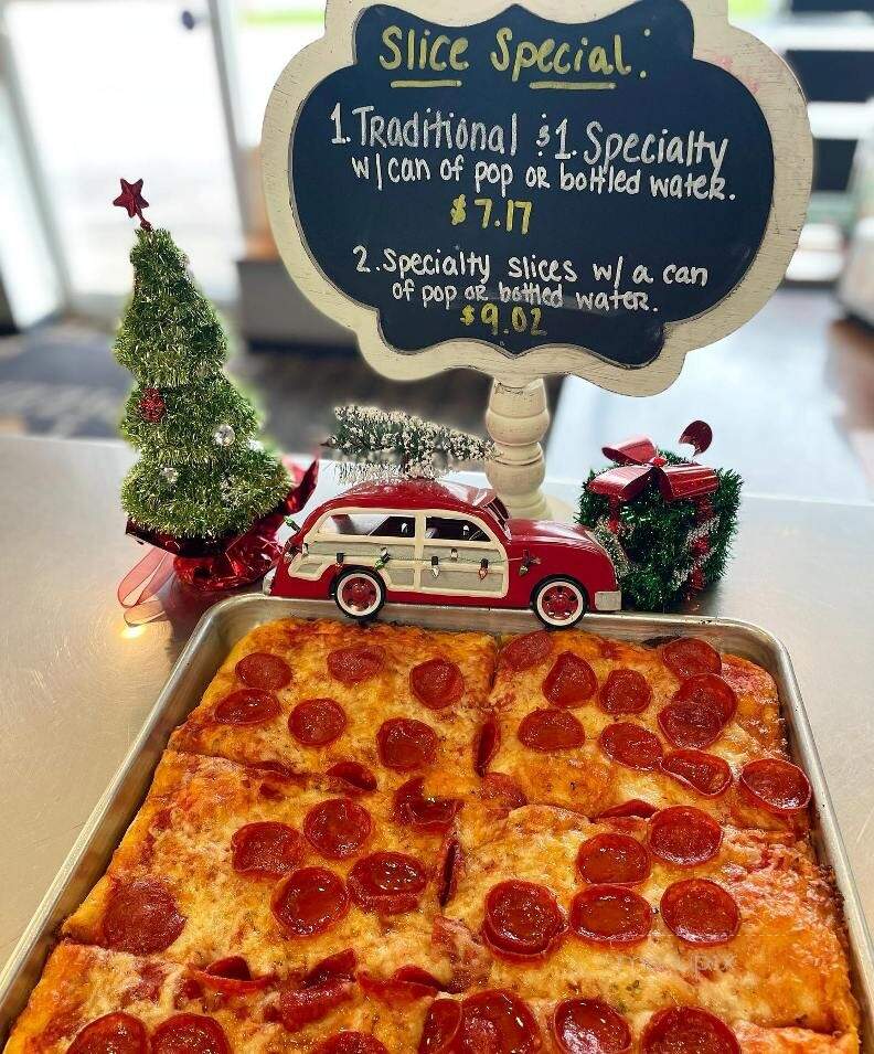Favorites Pizzeria - Lewiston, NY menu_pic