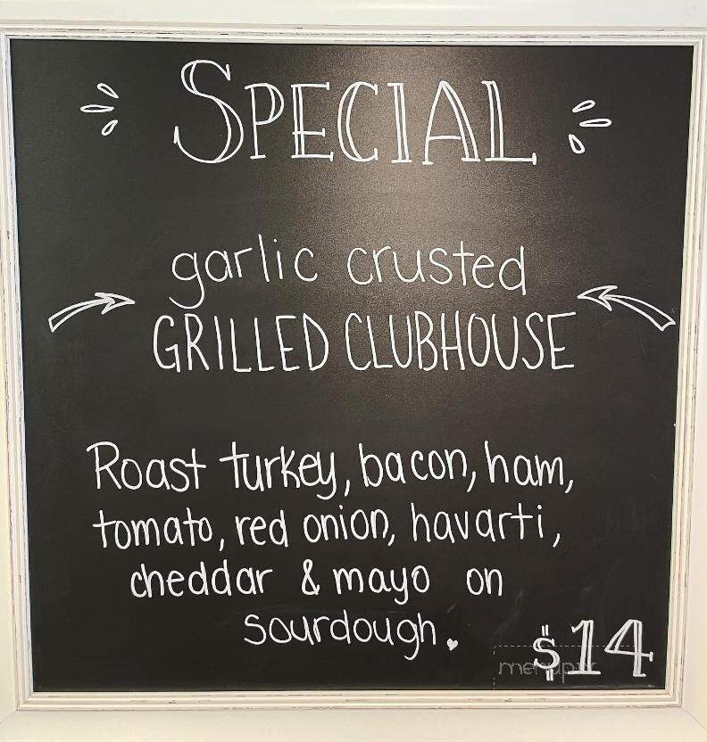 Bradley's On Jensen - Parksville, BC menu_pic