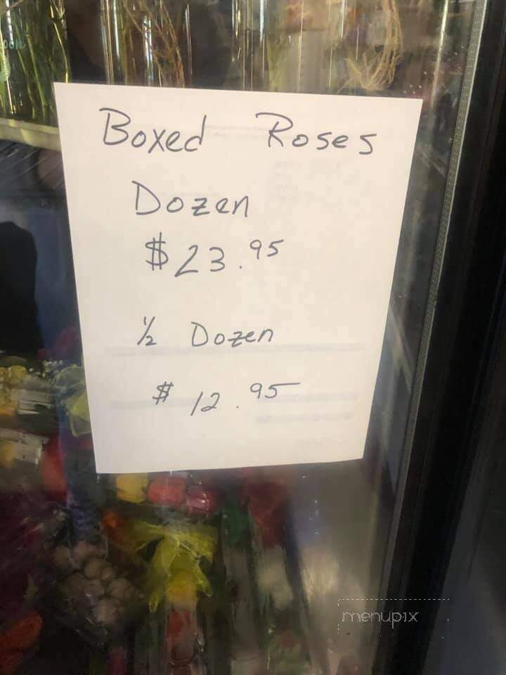 Cakes Candy & Flowers - Elyria, OH menu_pic