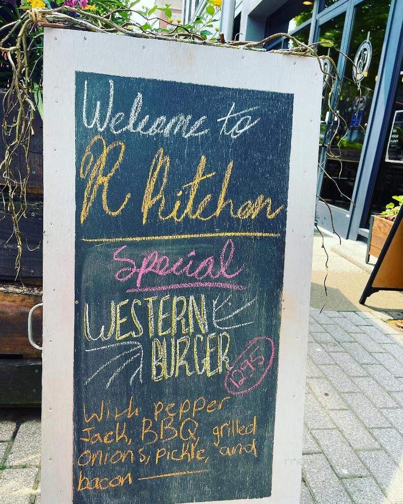 R Kitchen on Paint - Chillicothe, OH menu_pic