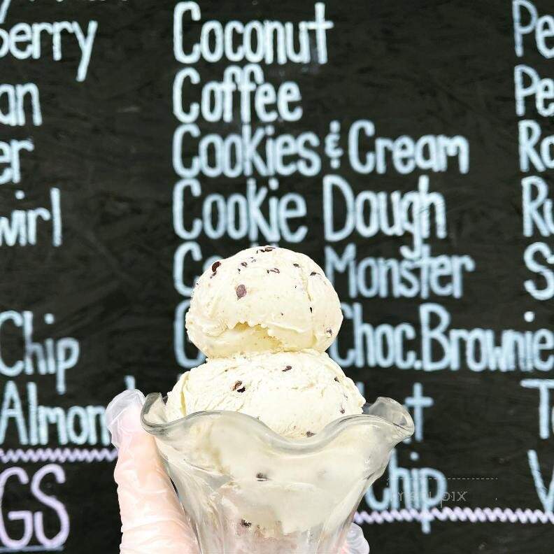 Rich Farm Ice Cream - Bristol, CT