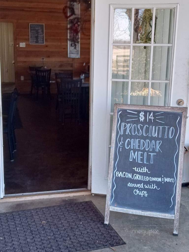 Adams Breezy Hill Farm - Princeton, KY menu_pic