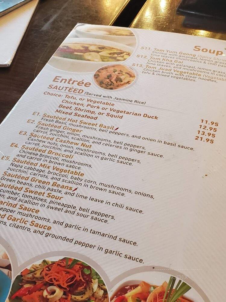 Tum Thai Cuisine - Rockville Centre, NY menu_pic