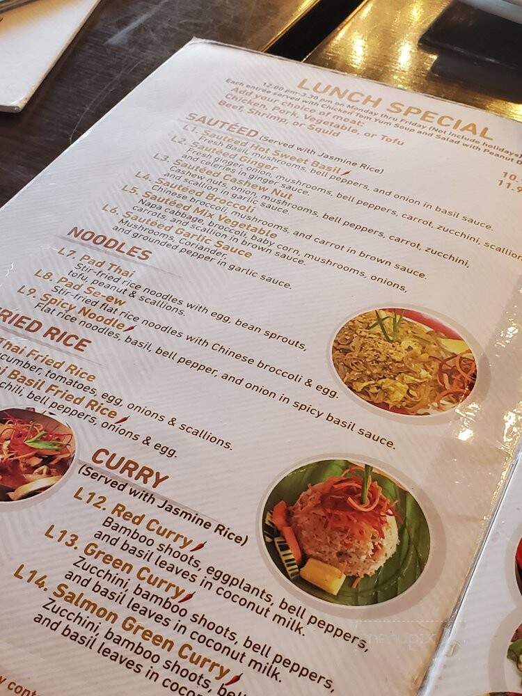 Tum Thai Cuisine - Rockville Centre, NY menu_pic