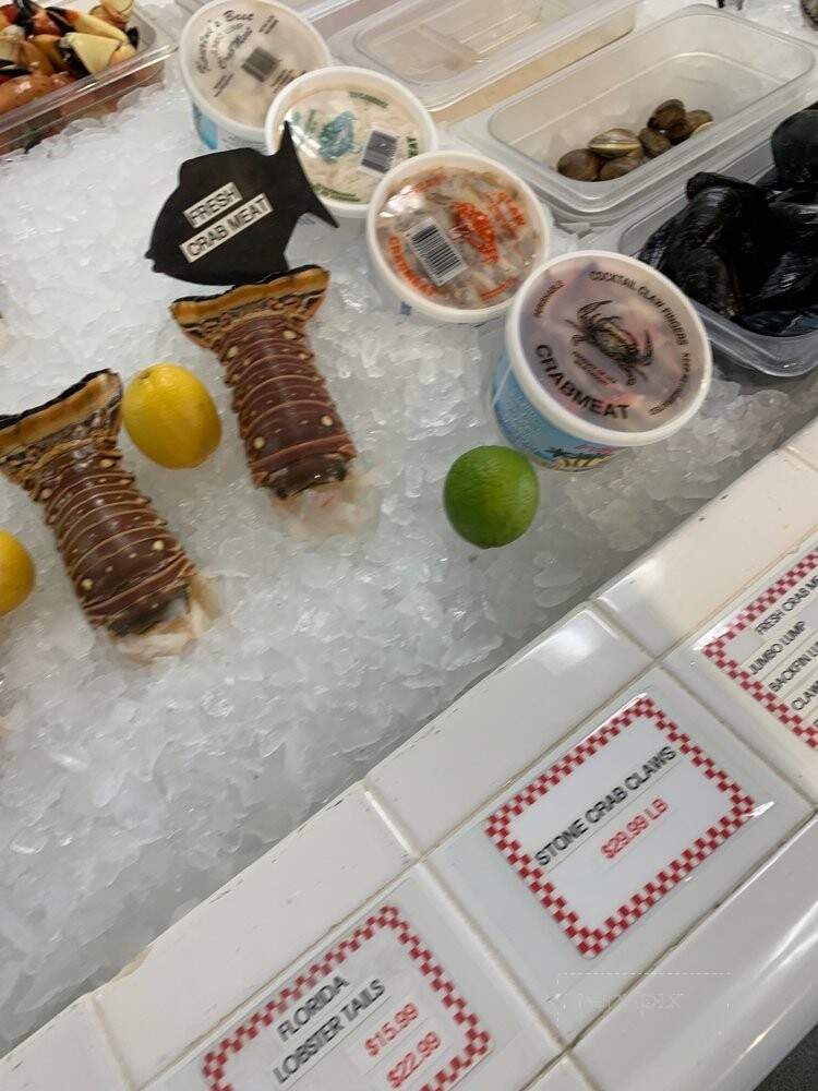 Destin Ice Seafood Mkt & Deli - Destin, FL