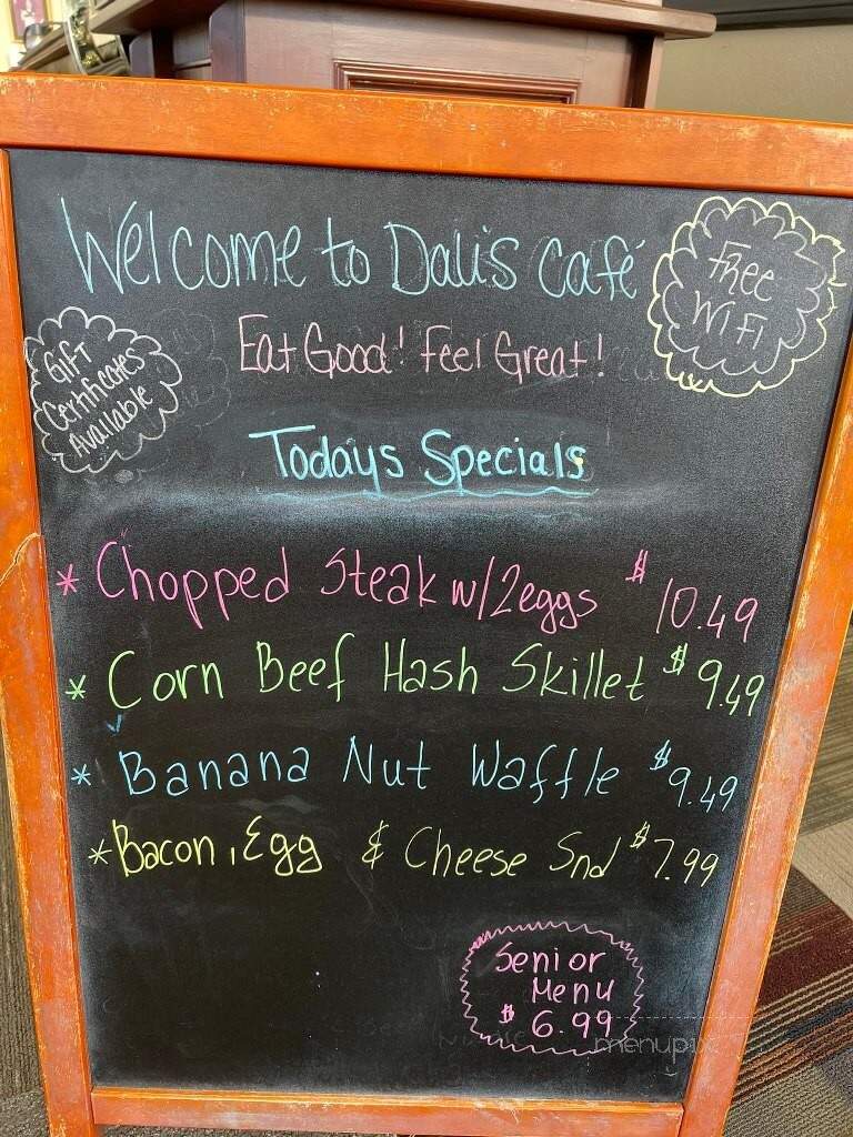 Dali's Cafe - Manitowoc, WI