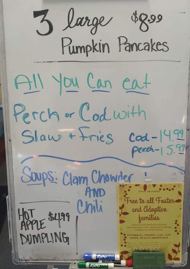 Flapjack Family Restaurant - Charlevoix, MI menu_pic