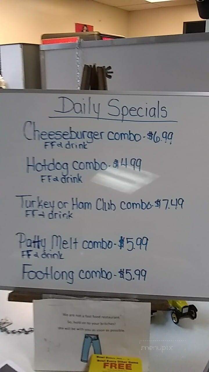 Hollar's Backstreet Grill - Taylorsville, NC menu_pic