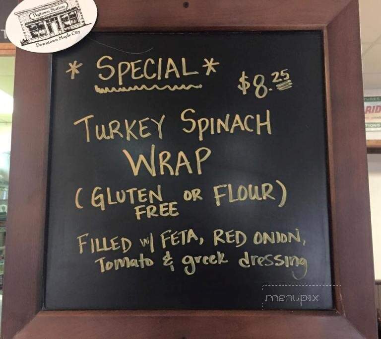 Peg Town Station - Maple City, MI menu_pic