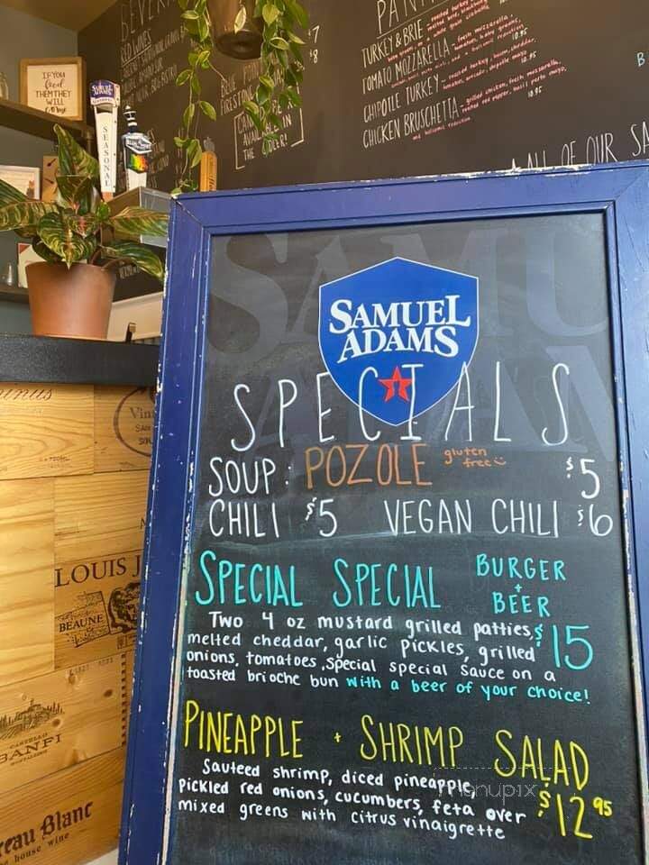 Lola's Cafe - New Paltz, NY menu_pic