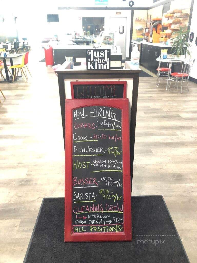 Skinny Vics - West Bend, WI menu_pic