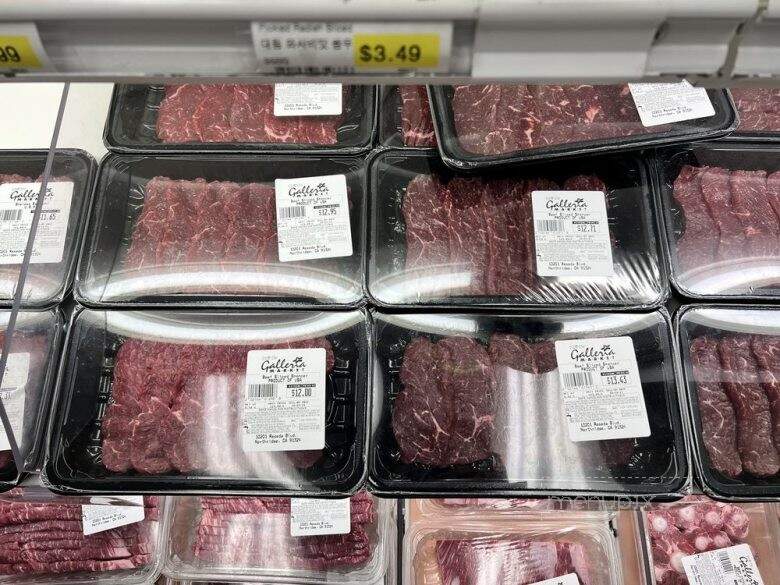 Galleria Market Northridge - Northridge, CA