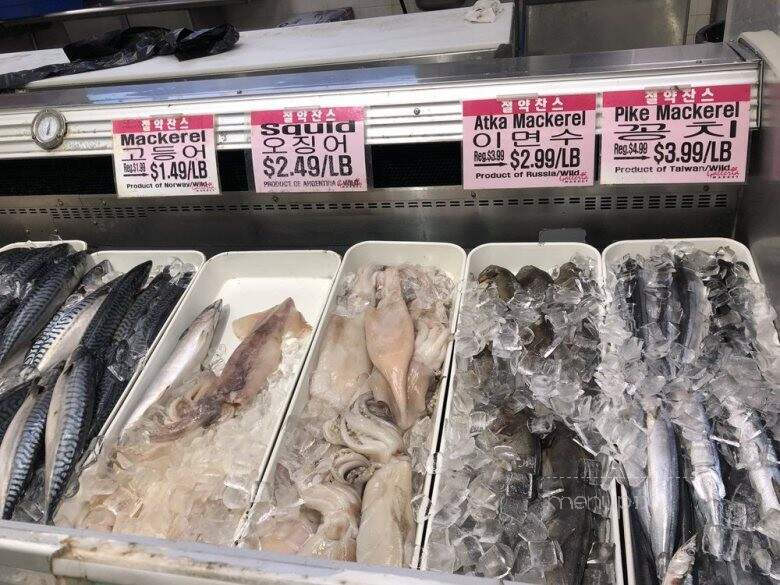 Galleria Market Northridge - Northridge, CA