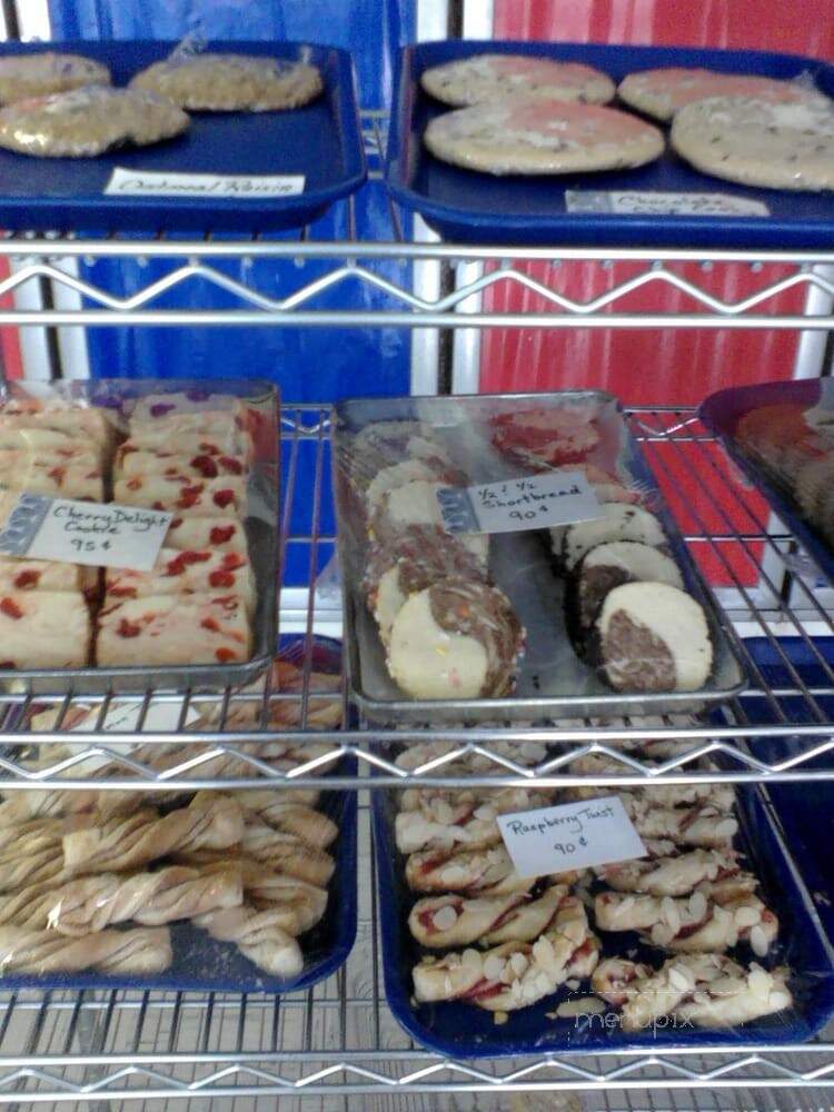 Eiffel Tower Pastry Shop Catering - Winnipeg, MB menu_pic
