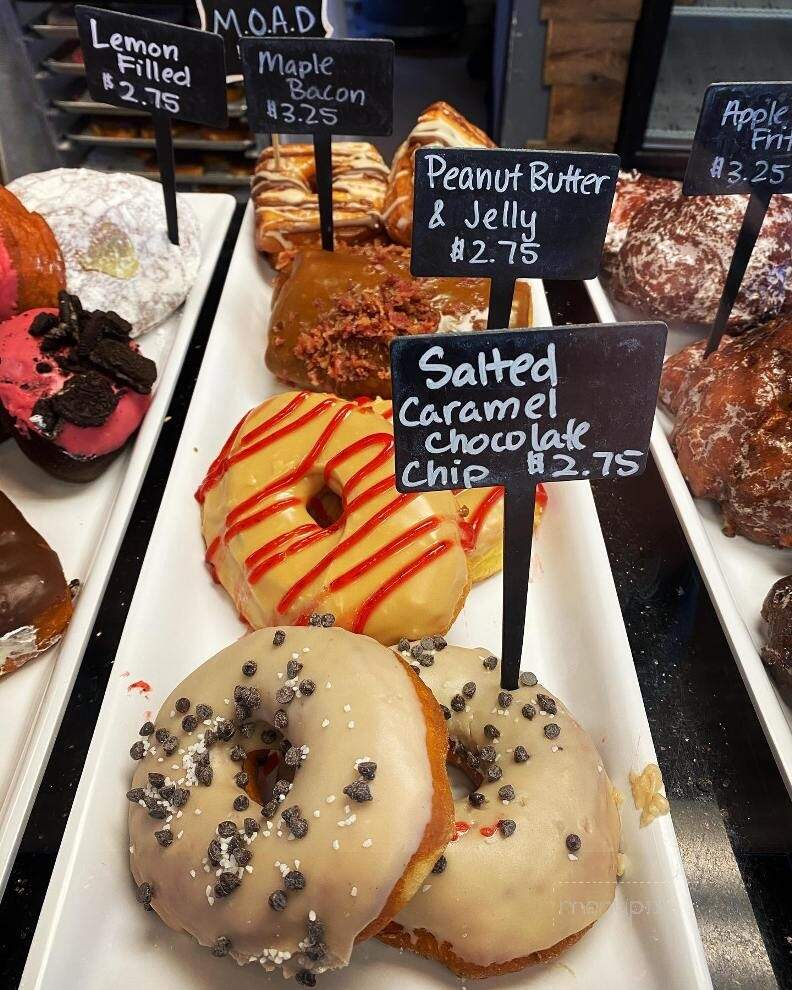 Casual Friday Donuts - Spokane, WA