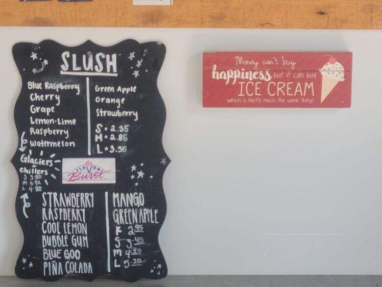 Little Dipper Cafe & Ice Cream Shop - Hudsonville, MI