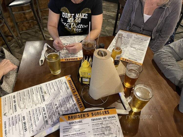 Bruiser's Burgers - Surfside Beach, SC menu_pic