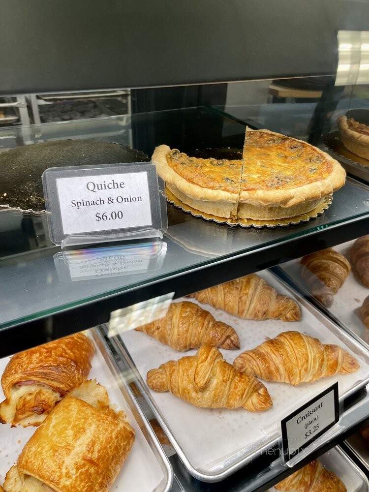 Le Croissant - Greenwood, IN menu_pic