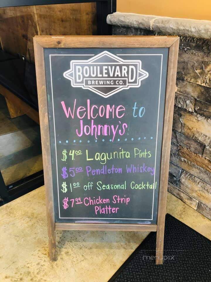 Johnny's Tavern - Topeka, KS