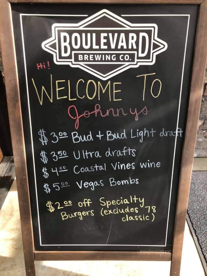 Johnny's Tavern - Topeka, KS
