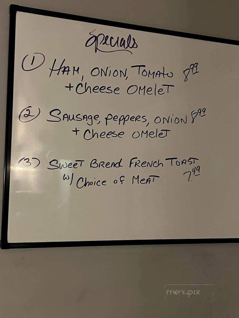 Rochelle's Restaurant - Acushnet, MA menu_pic