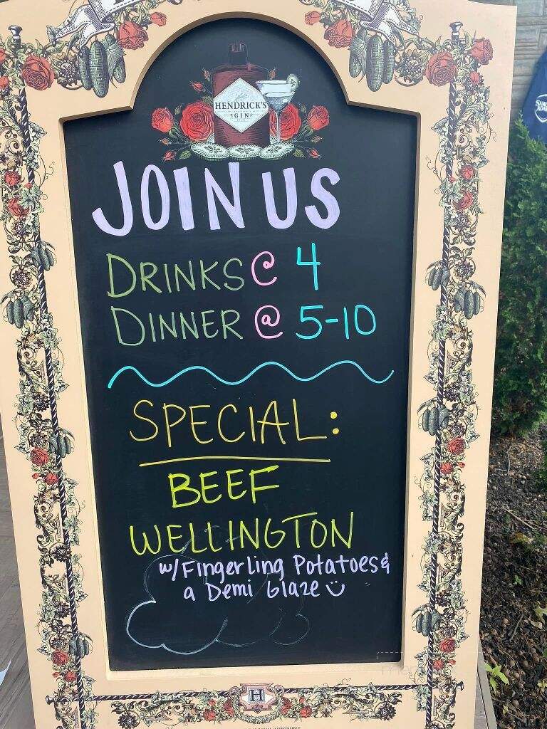 Governors House Wine Bar & Kitchen - Covington, KY