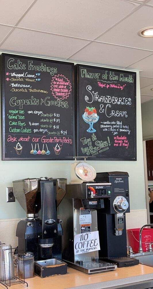 Flour Power Party Cakes - El Cajon, CA menu_pic