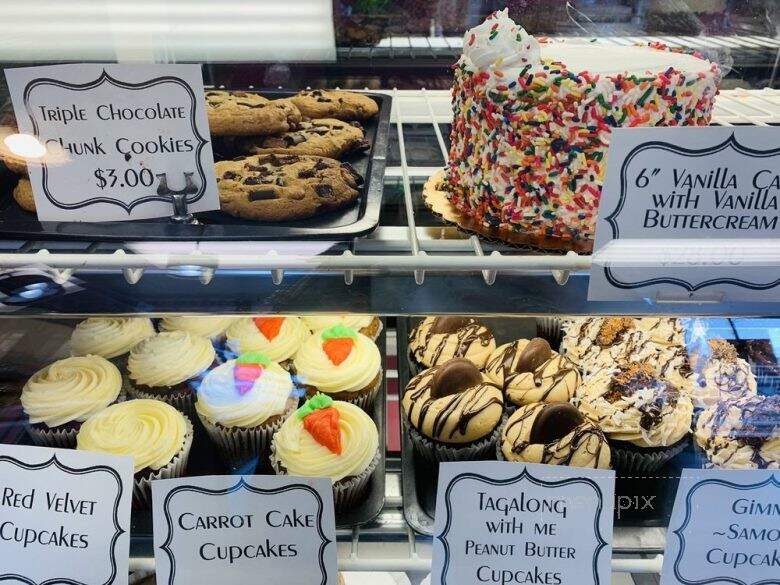 Meriano's Bake Shoppe - Guilford, CT