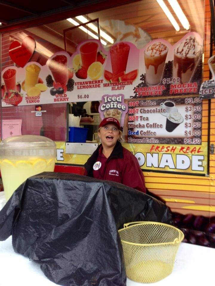 Country Fair Cinnamon Rolls - Oakhurst, CA