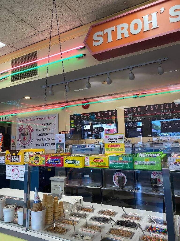 Stroh's Ice Cream Parlor - Bloomfield Hills, MI menu_pic