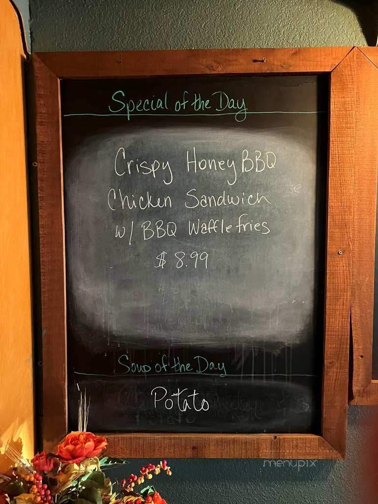 Emmet's Kitchen & Tap - Fayette, MO menu_pic