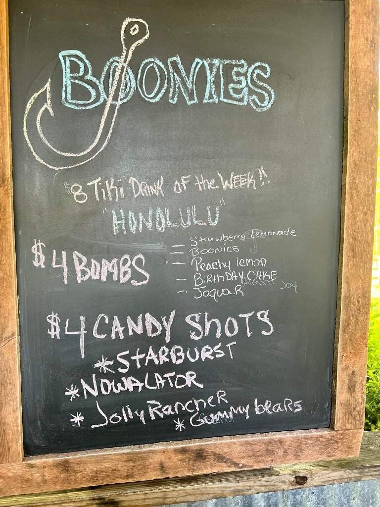Boonies Restaurant & Bar - Tyaskin, MD