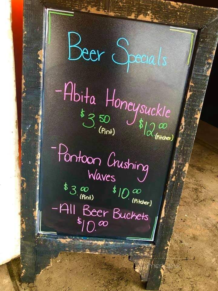 Hardware Pizza - Lyons, GA menu_pic