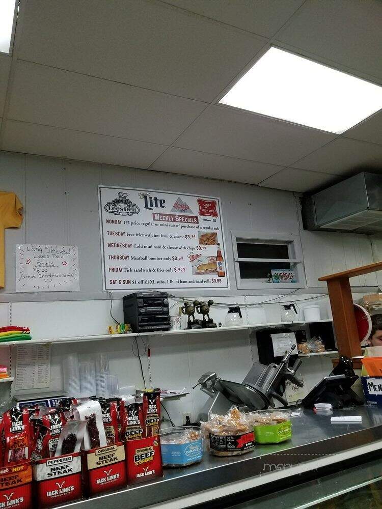 Lee's Deli - Racine, WI