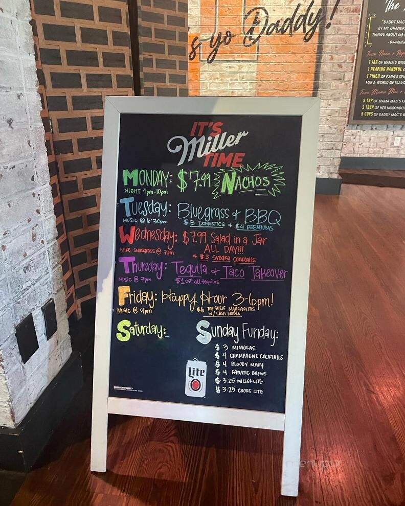 Daddy Mac's Down Home Dive - Farragut, TN