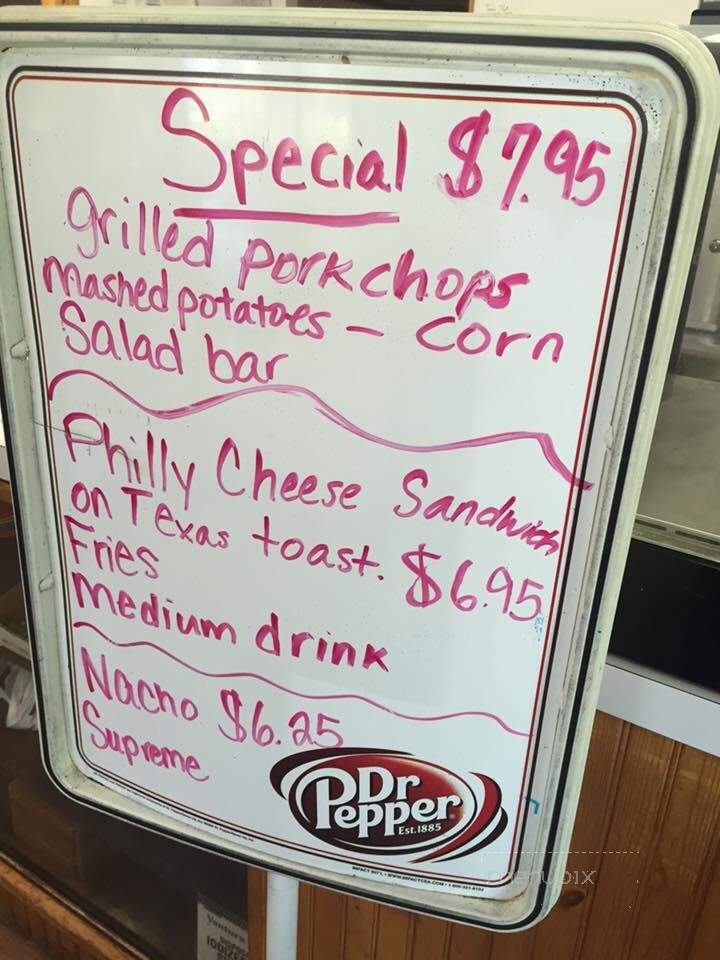 Badger Den - Elmore City, OK menu_pic