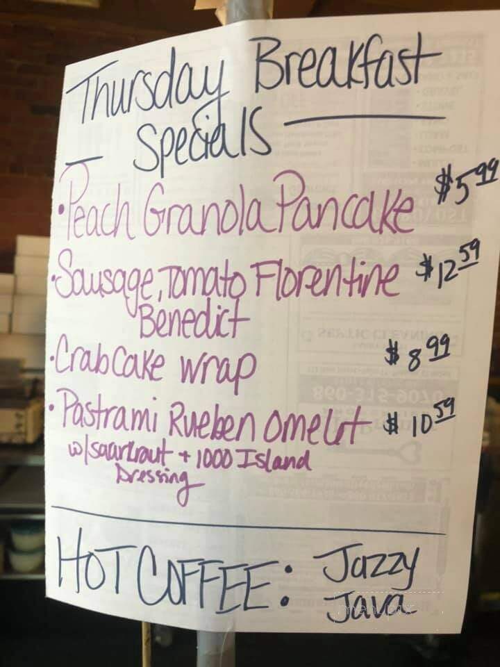 Bill's Bread & Breakfast - Putnam, CT menu_pic